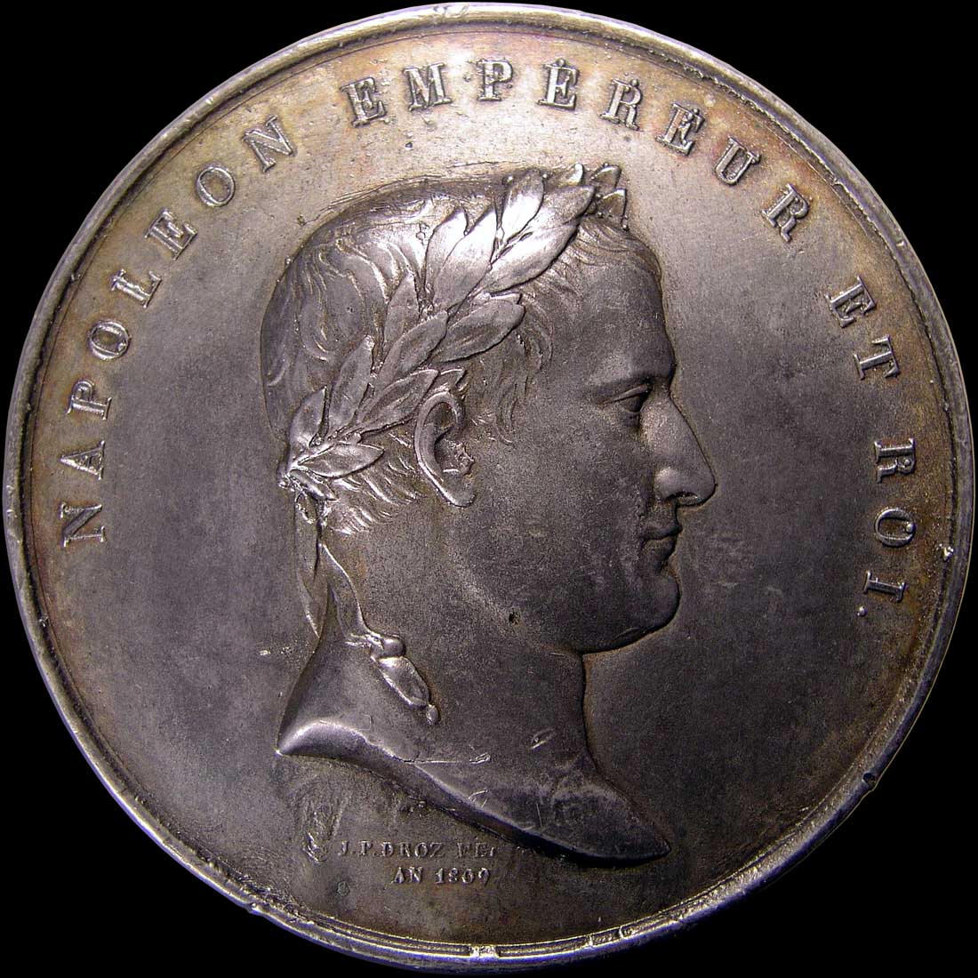Obverse detail...