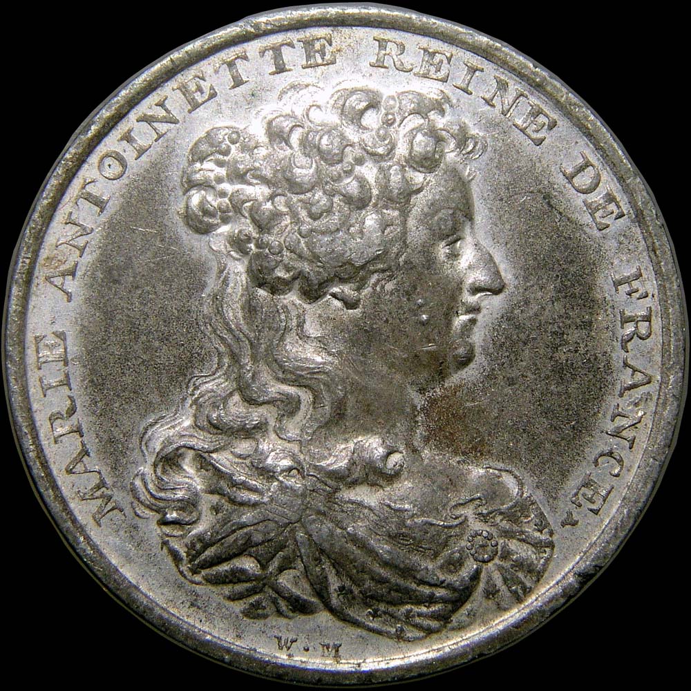 Obverse detail...
