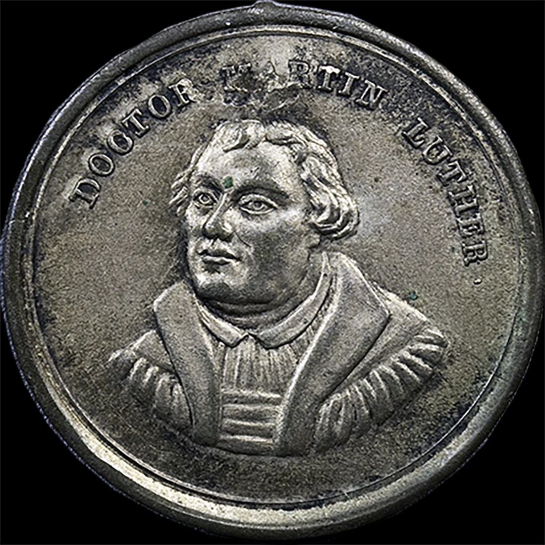 Obverse detail...